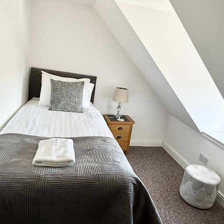 Waterloo Townhouse อินเวอร์เนส ภายนอก รูปภาพ